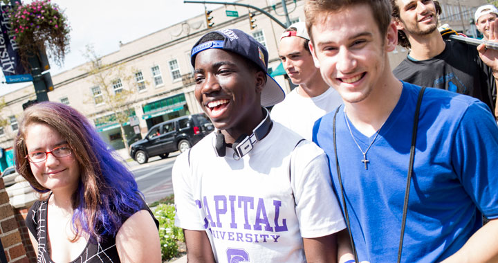 New Students Gate Ceremony 2014 02 720X380